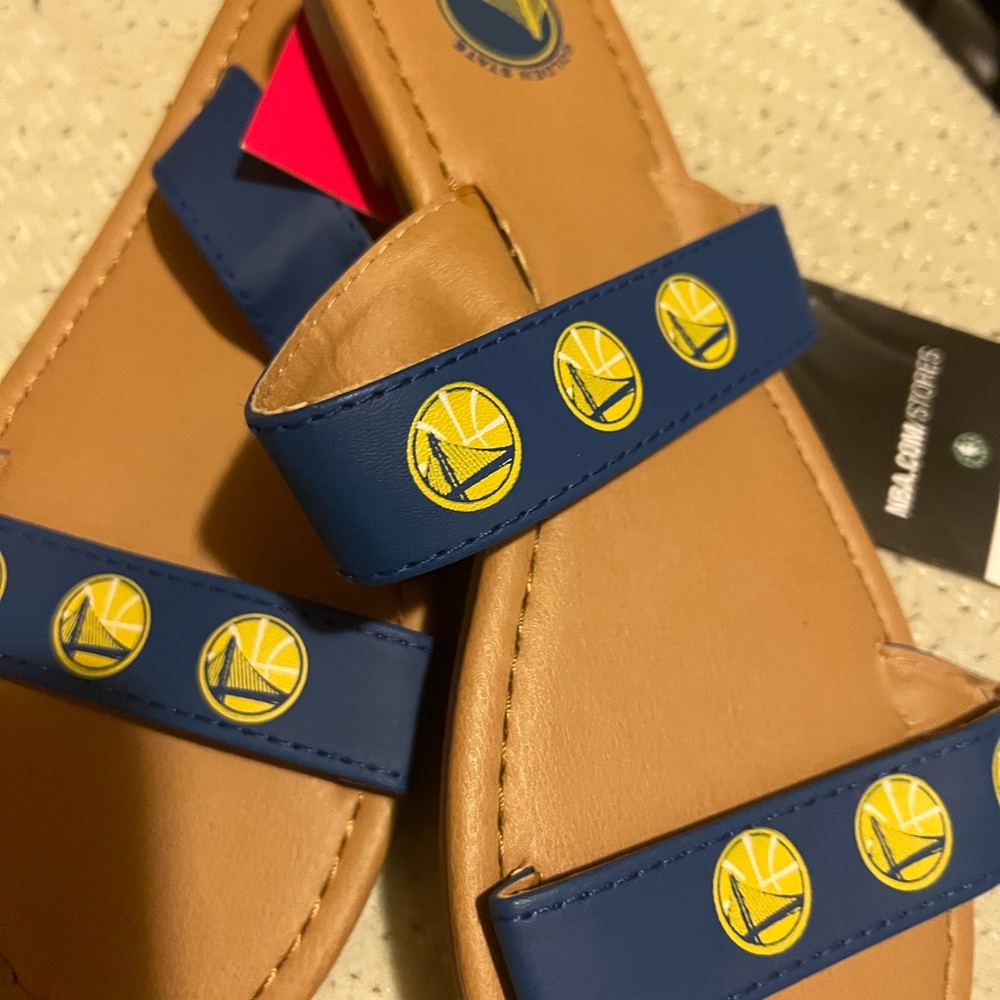 Golden state warriors sandels size small